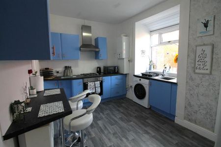 2 bedroom terraced house to rent - Photo 5