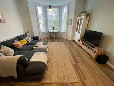 Alexandra Drive, Liverpool, L17 - Photo 4