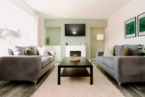 3 bedrooms 1 bathroom - Photo 1