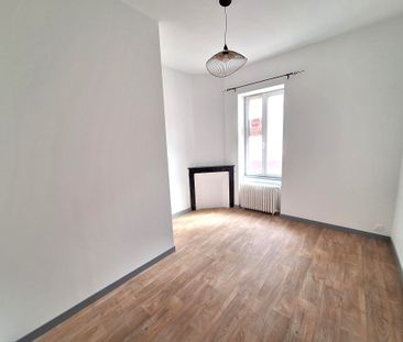 Location Appartement 3 pièces 47m² LES SABLES D OLONNE 85100 - Photo 2