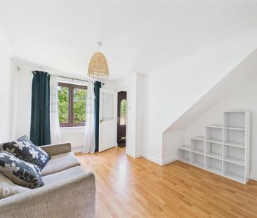 2 bedroom Town house to rent - Photo 1