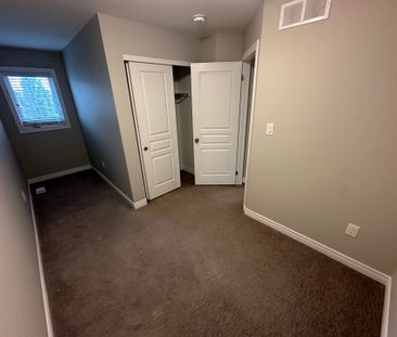 For Lease - 7768 Ascot Circle Unit# 25, Niagara Falls, Ontario - Photo 5