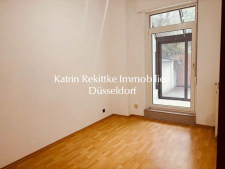 🏡❤️ BEZAUBERNDE LAGE VON OBERKASSEL - TOP NEUE BÄDER, WINTERGARTEN UND SÜßE GARTEN-TERRASSE - Photo 4