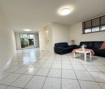 Te huur: Huis Arturo Toscaninistraat in Almere - Photo 5