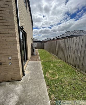 36 Rothschild Avenue, Clyde - Photo 1