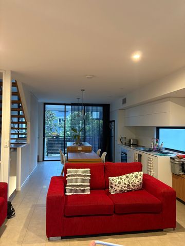 Holland Park - Photo 5