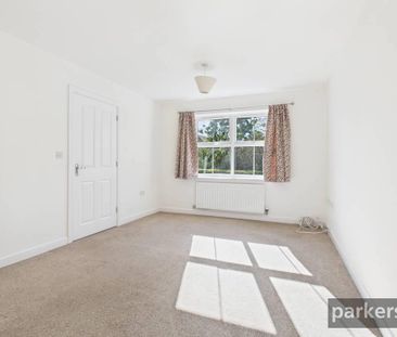 3 bedroom detached house to rent - Photo 2