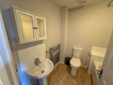 2 bedroom end of terrace house to rent - Photo 5