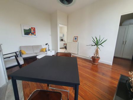 Location Appartement 2 pièces 35m² MARSEILLE 7ème - Photo 4