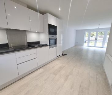 Juno Road, HEMEL HEMPSTEAD - Photo 2