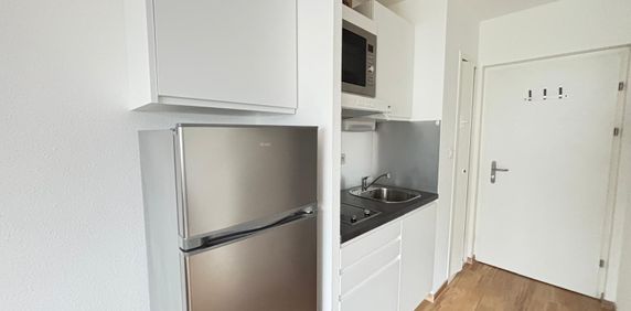 Location Appartement 1 pièce 21m² - Photo 2