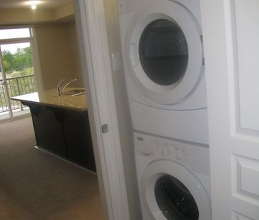 For Lease - 170 Hornchurch Lane Unit# C, Barrhaven, Ontario - Photo 5