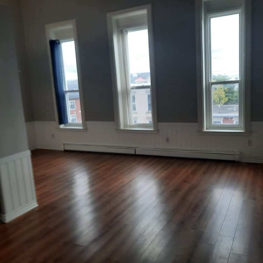 For Lease - 192 King Street Unit# 201, Prescott, Ontario - Photo 1