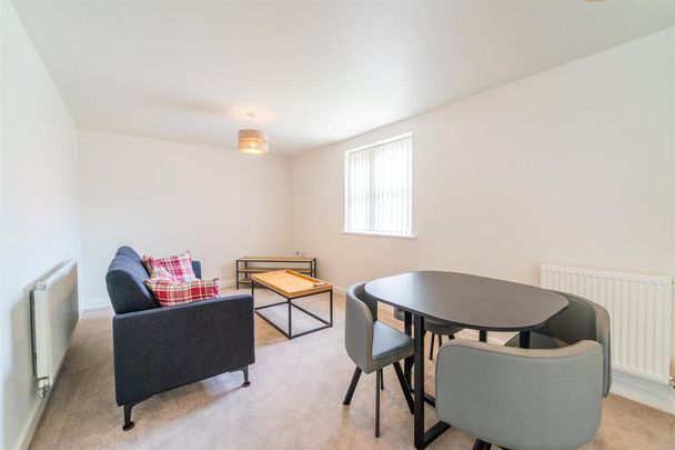 2 bedroom house to rent - Photo 1