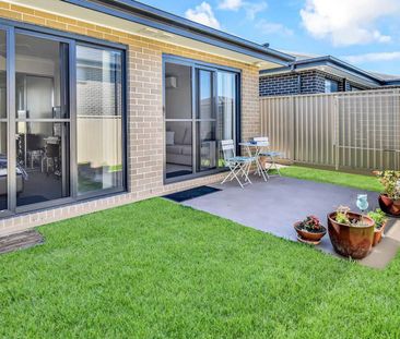 Apply Now - Century 21 | the Paramount Group *Granny Flat* - Photo 1