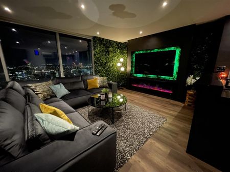 2 bedroom penthouse to rent - Photo 3
