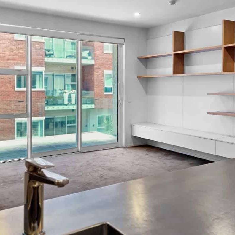 Grey Lynn - Spacious Apartment - 2 Bedrooms + Office - Photo 1