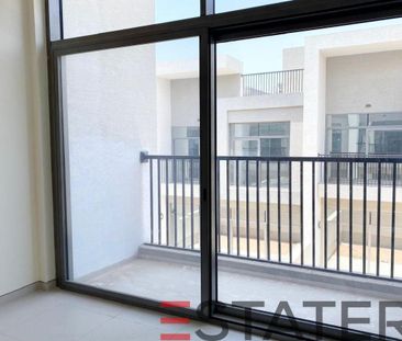 Spacious Brand New Villa with independent s/pool - Photo 4