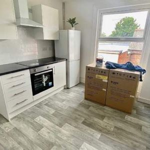 1 bedroom property to rent in Rushden - Photo 2