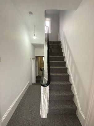 4 Bed Flat, Filey Street, S10 - Photo 1