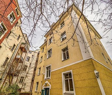 Attraktive Ausstattung trifft super Grundriss. Tolle Altbauwohnung in beliebter Lage. - Foto 4