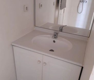 T2 MEUBLE LYON 8 - Photo 6