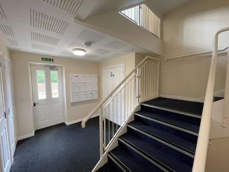 2 bedroom apartment to rent - Photo 2