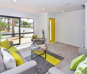 Sunny and Spacious house in great location - Photo 2
