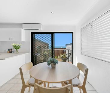 Refurbished Apartment With Ocean View - Photo 2