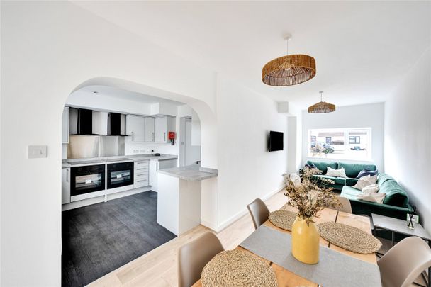 Pen Park Road, Southmead - Photo 1