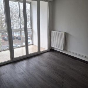 Location Appartement à FONTAINE - Photo 4