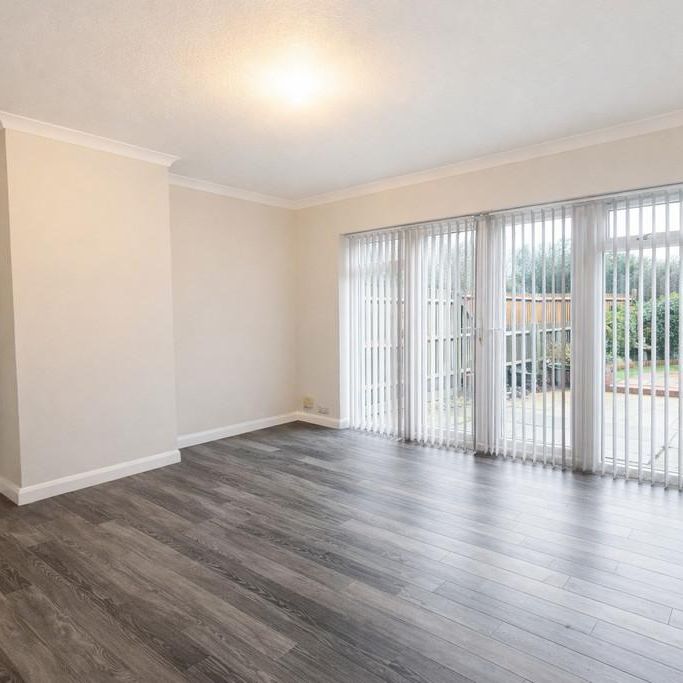 2 bedroom ground floor maisonette to rent - Photo 1