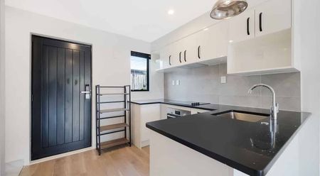 Modern 2-Bedroom + Study Terrace Home in Swanson - Photo 5