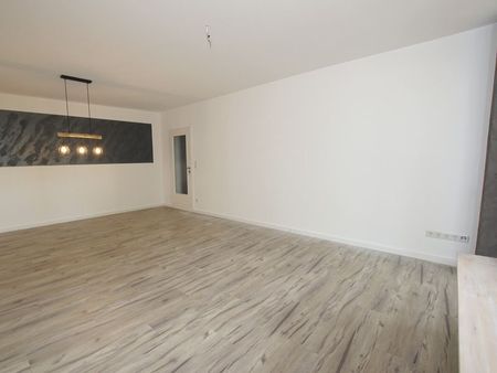 Gemütliche 2-Zimmerwohnung mit Tiefgarage in Oelde zu vermieten! - Photo 2