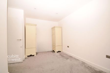 2 bedroom apartment to rent - Photo 4