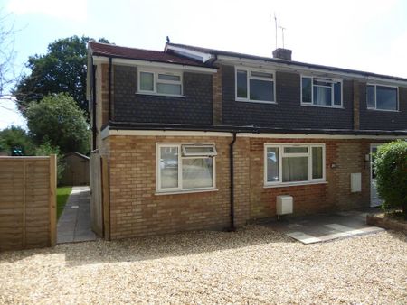 House to rent - Photo 5