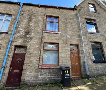 3 bedroom terraced house to rent - Photo 2