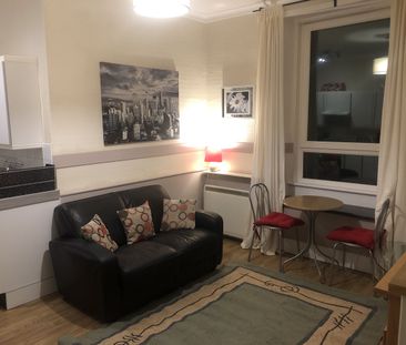 1 Bed Flat, Piersfield Grove, EH8 - Photo 4