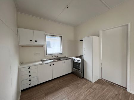 Cosy Beachside Living - Photo 4