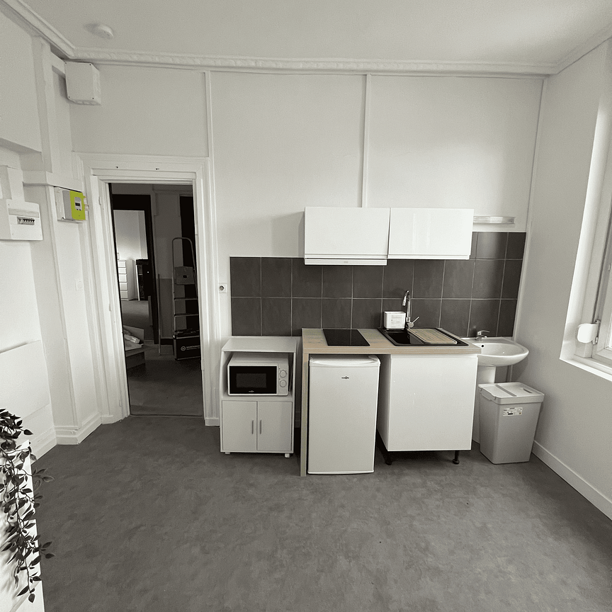 Studio meublé de 15m² à Valenciennes - 390€ C.C. - Photo 1