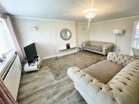 Audrey Walk, Liverpool, Merseyside, L10 - Photo 2