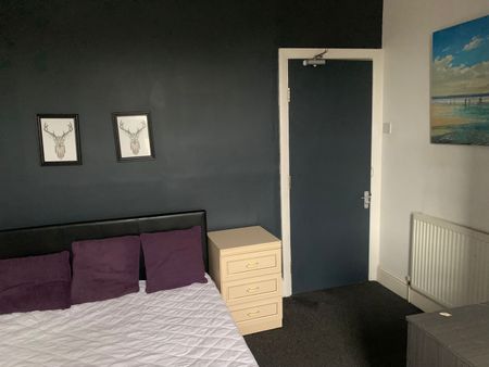 Room in a Shared House, Northumberland Rd, CV1 - Photo 2