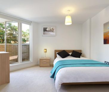 1 bedroom in a flat share to rent - Photo 2