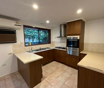 Comfortable & Convenient Living in a Prime Location - Photo 5