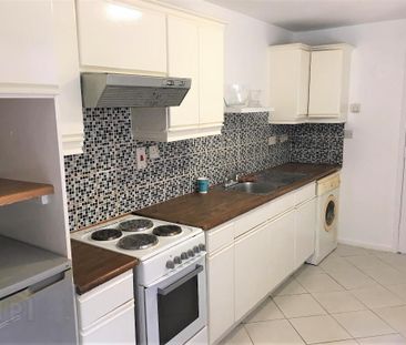 Great Apartment, 93a University Avenue, Queens Quarter, Belfast, BT... - Photo 5