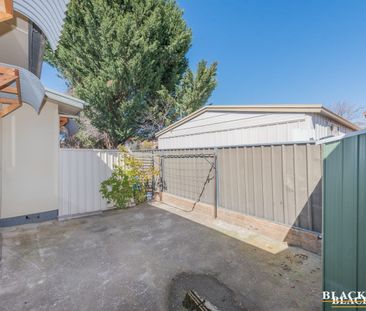2/75 Tharwa Road, Queanbeyan, NSW 2620 - Photo 2