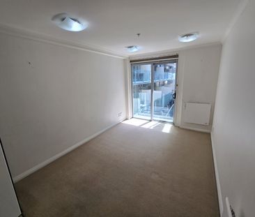 2 Bedroom Te Aro - Photo 3
