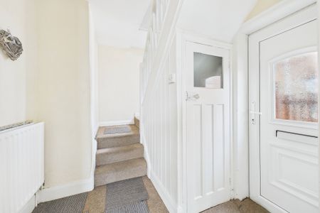 14 Newlands Drive, S12 - Photo 2
