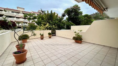 Apartamento en alquiler con gran terraza en residencial con piscina - Photo 4