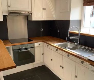 Appartement 2 pièces en duplex avec jardin - Photo 3